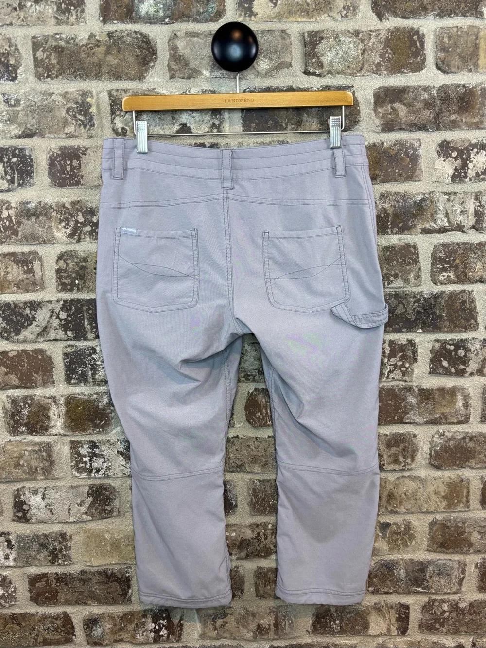 Columbia Womens Light Gray Cropped Cargo Pants Size 8